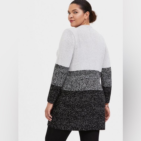 Torrid Colorblock Knit Open Front Cardigan Size 2XL but fits like 1X or 0 - Picture 2 of 11